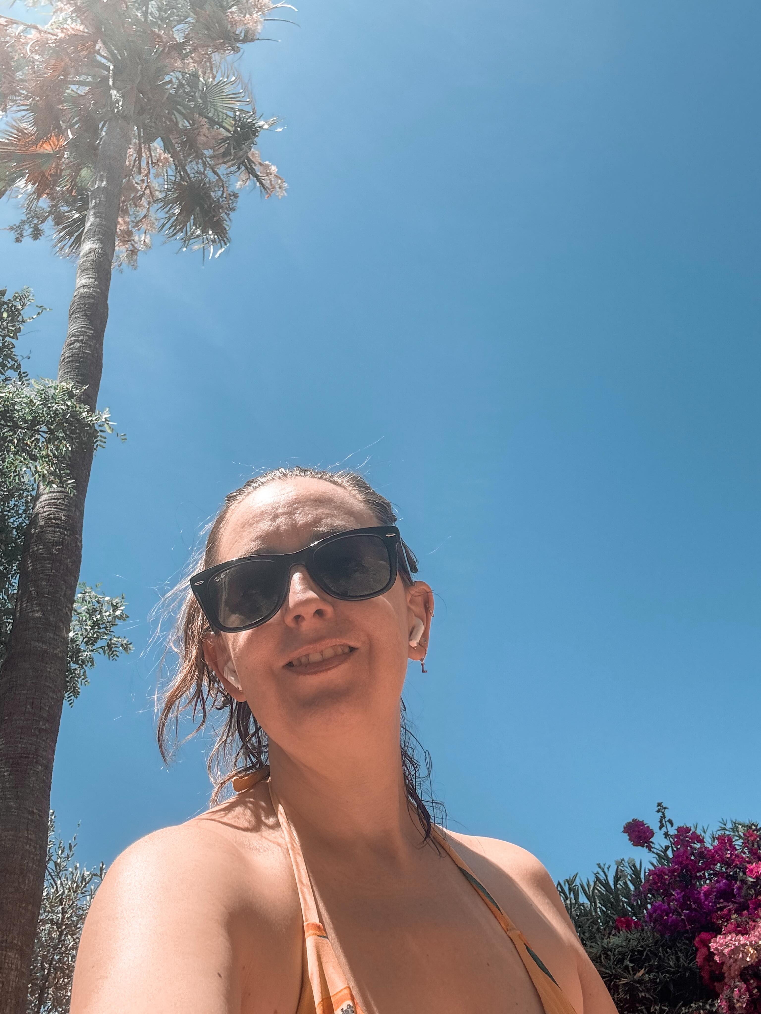 “Invade, inunda y abraza el amor a una potencia máxima” - El amor también es elegir y dejar ir. 🥰🐙🥑 LL

.
.
.
.
#travelwoman #solotravel #summervibes #vitamind  #avocadolover